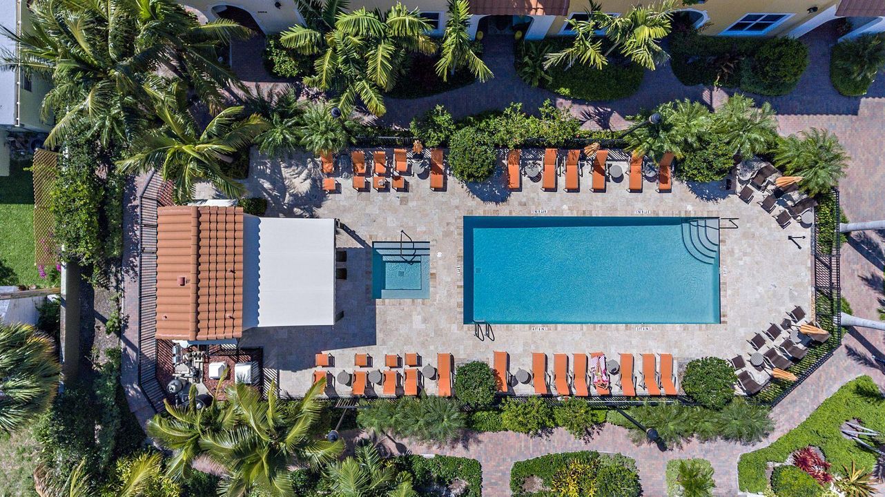 En Venta: $695,000 (2 camas, 2 baños, 1844 Pies cuadrados)