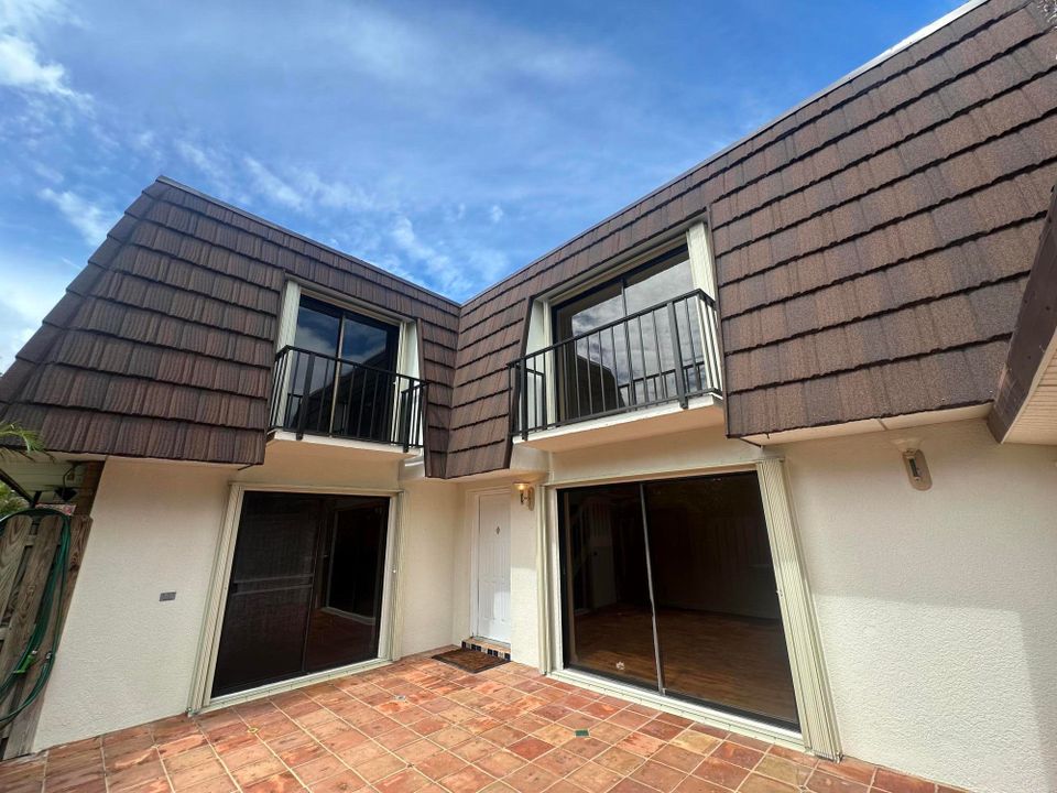 For Rent: $2,000 (2 beds, 2 baths, 1288 Square Feet)