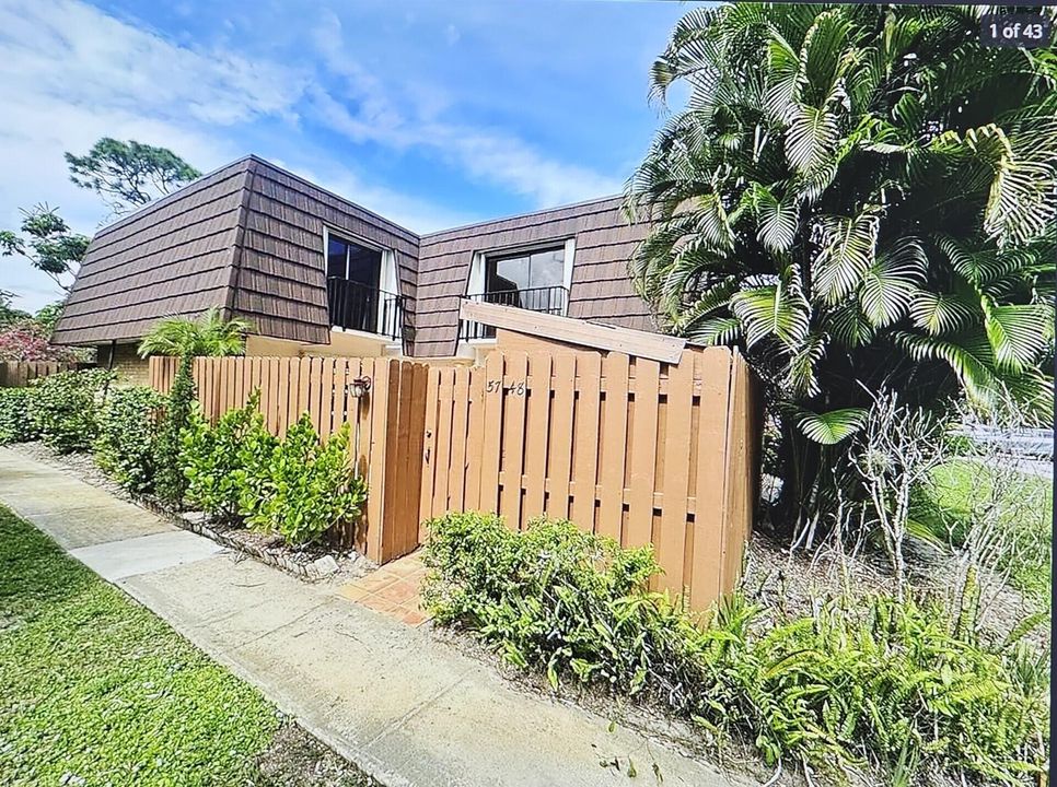 For Rent: $2,000 (2 beds, 2 baths, 1288 Square Feet)