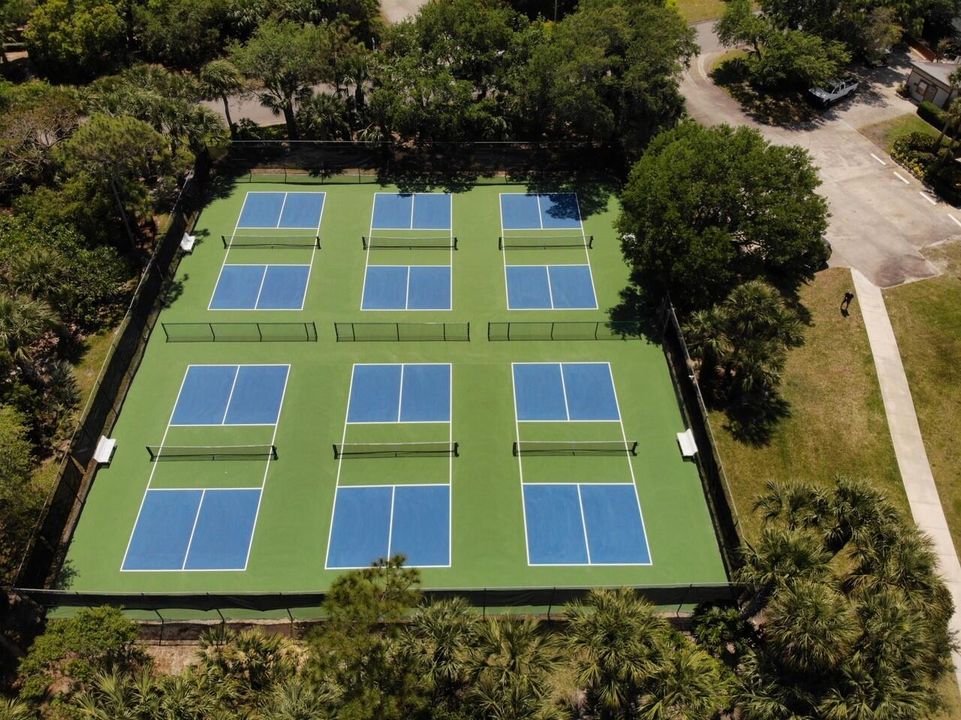 For Rent: $2,000 (2 beds, 2 baths, 1288 Square Feet)