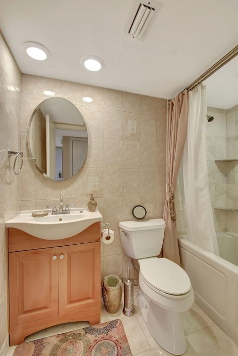 For Sale: $315,000 (2 beds, 2 baths, 908 Square Feet)