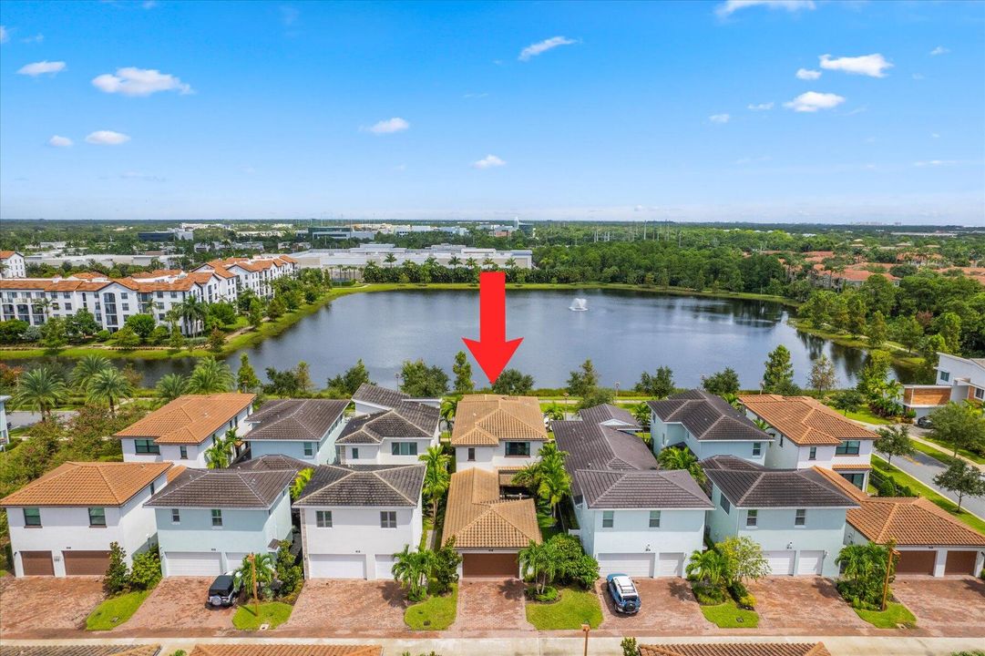 En Venta: $1,399,000 (4 camas, 3 baños, 2688 Pies cuadrados)