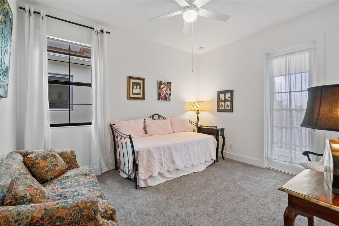 En Venta: $1,399,000 (4 camas, 3 baños, 2688 Pies cuadrados)