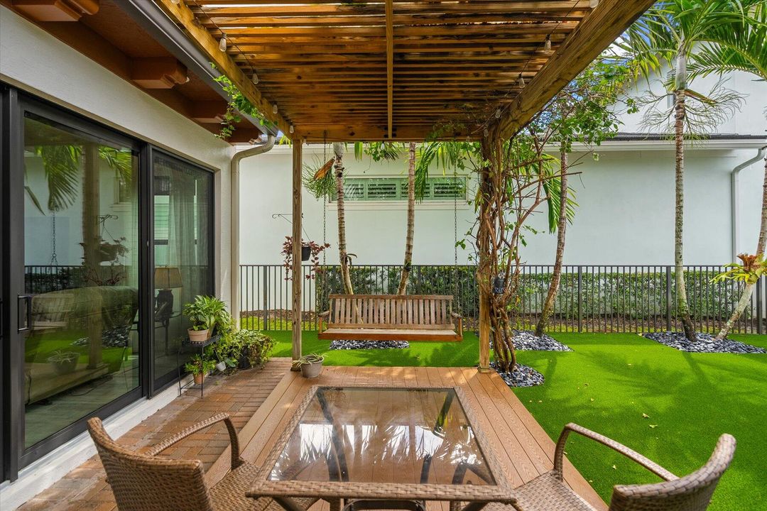 En Venta: $1,399,000 (4 camas, 3 baños, 2688 Pies cuadrados)