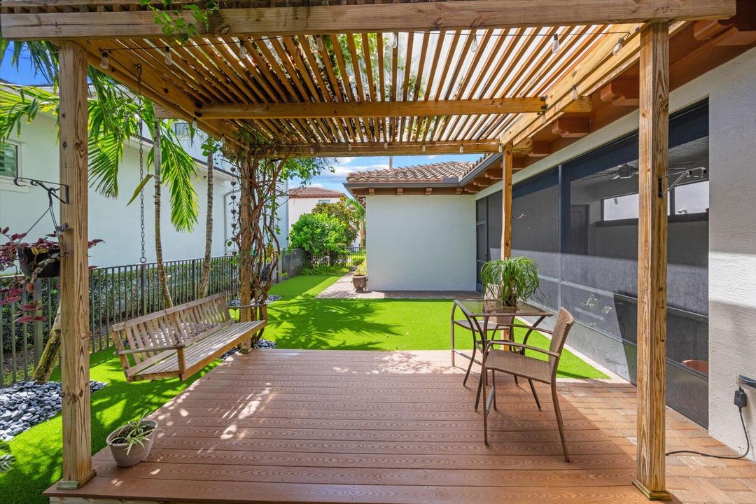 En Venta: $1,399,000 (4 camas, 3 baños, 2688 Pies cuadrados)