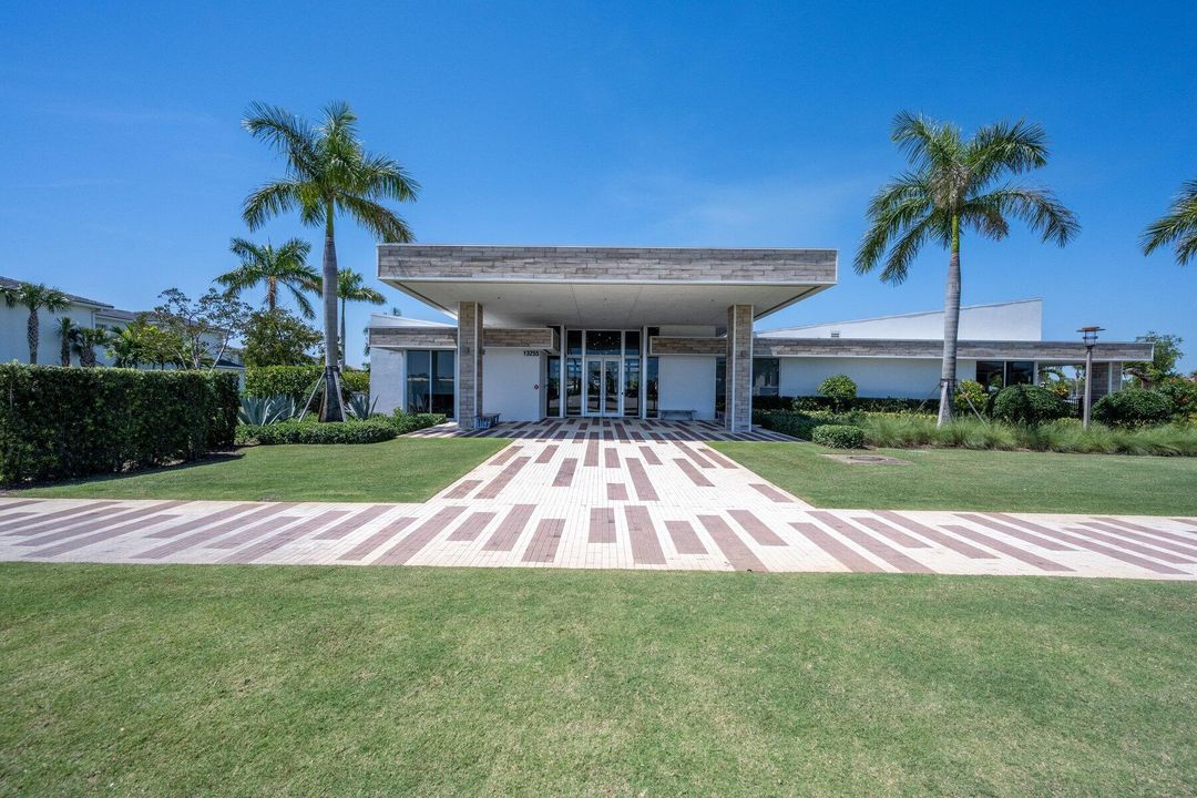 En Venta: $1,399,000 (4 camas, 3 baños, 2688 Pies cuadrados)