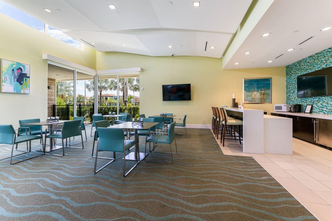 En Venta: $1,399,000 (4 camas, 3 baños, 2688 Pies cuadrados)