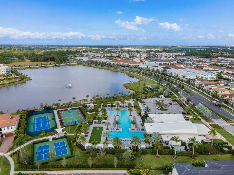 En Venta: $1,399,000 (4 camas, 3 baños, 2688 Pies cuadrados)