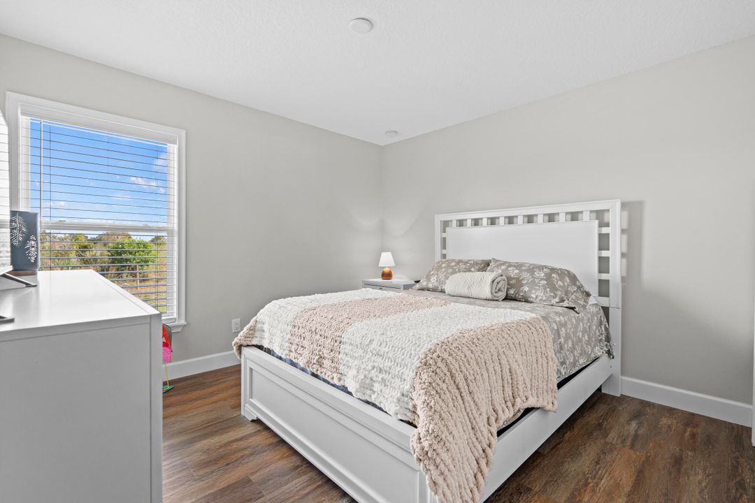 For Sale: $389,900 (3 beds, 2 baths, 1472 Square Feet)