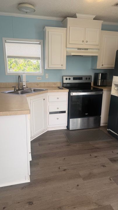 For Sale: $80,000 (2 beds, 1 baths, 640 Square Feet)