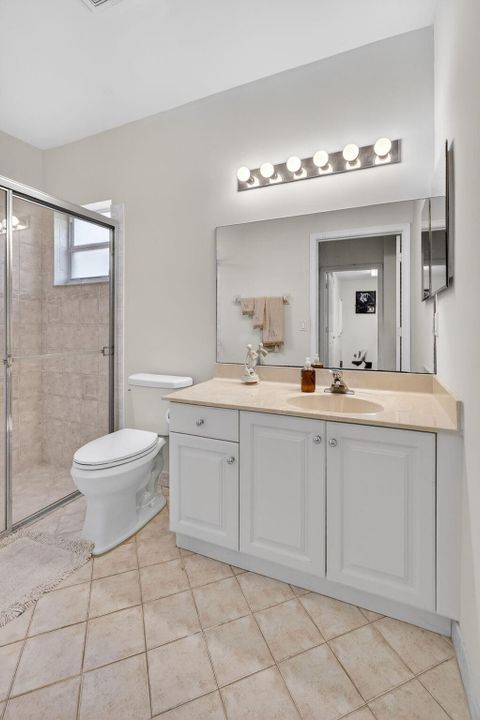 En Venta: $650,000 (4 camas, 3 baños, 3037 Pies cuadrados)