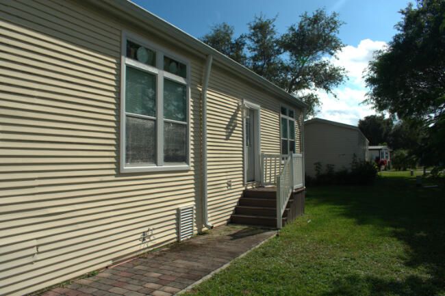 For Sale: $65,000 (1 beds, 1 baths, 900 Square Feet)