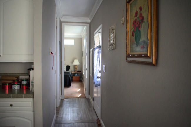 For Sale: $65,000 (1 beds, 1 baths, 900 Square Feet)