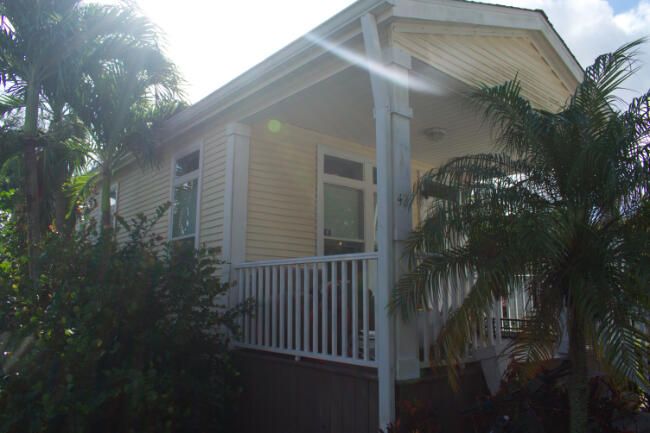 For Sale: $65,000 (1 beds, 1 baths, 900 Square Feet)