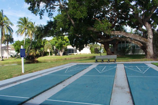 For Sale: $65,000 (1 beds, 1 baths, 900 Square Feet)