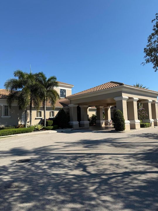 For Sale: $1,595,000 (4 beds, 3 baths, 3815 Square Feet)