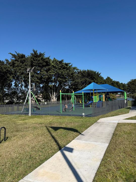 For Sale: $1,595,000 (4 beds, 3 baths, 3815 Square Feet)