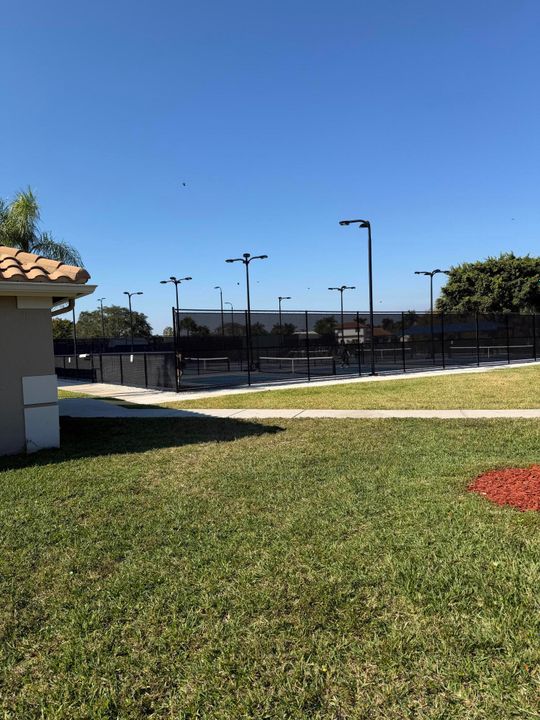 For Sale: $1,595,000 (4 beds, 3 baths, 3815 Square Feet)