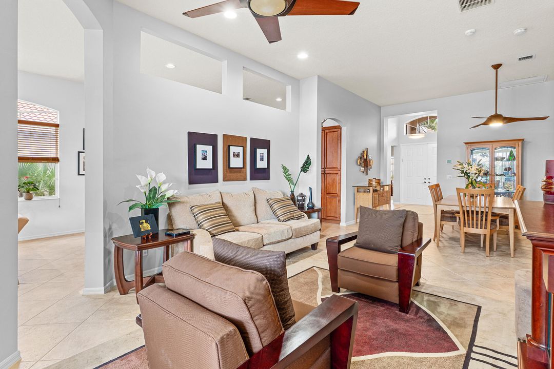 待售: $549,000 (3 贝兹, 2 浴室, 2053 平方英尺)