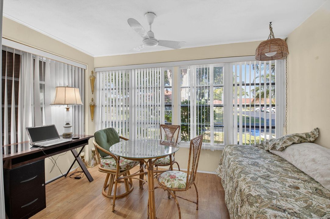 На продажу: $120,000 (1 спален, 2 ванн, 1080 Квадратных фут)