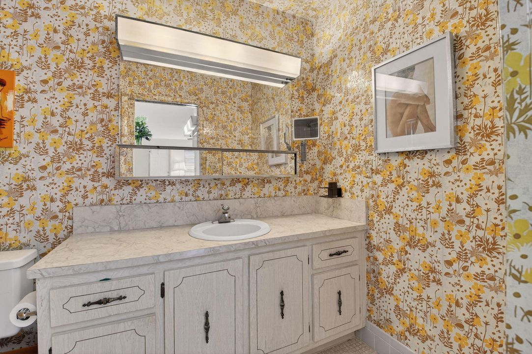 На продажу: $120,000 (1 спален, 2 ванн, 1080 Квадратных фут)