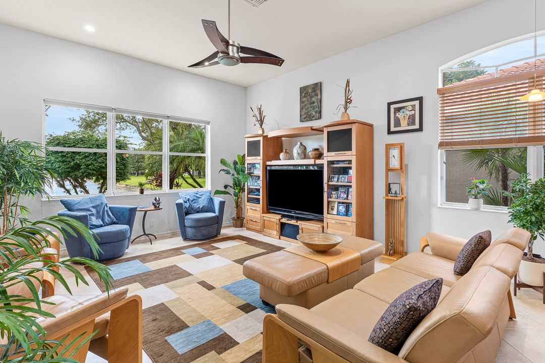 待售: $549,000 (3 贝兹, 2 浴室, 2053 平方英尺)