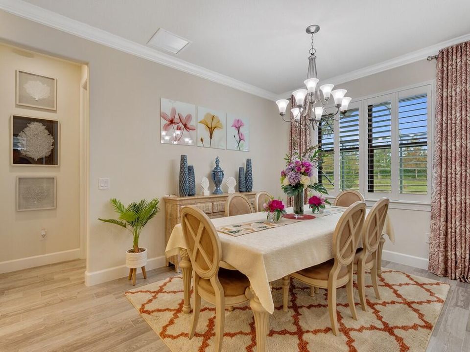 待售: $699,000 (2 贝兹, 2 浴室, 1907 平方英尺)