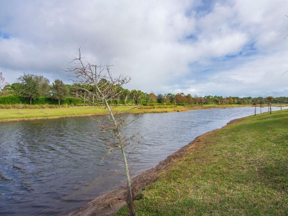 待售: $699,000 (2 贝兹, 2 浴室, 1907 平方英尺)