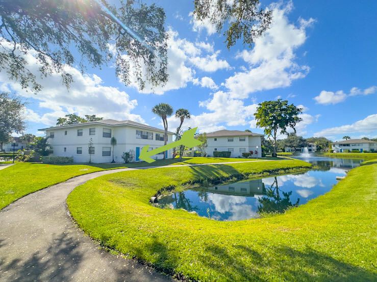 For Sale: $289,900 (2 beds, 2 baths, 1348 Square Feet)