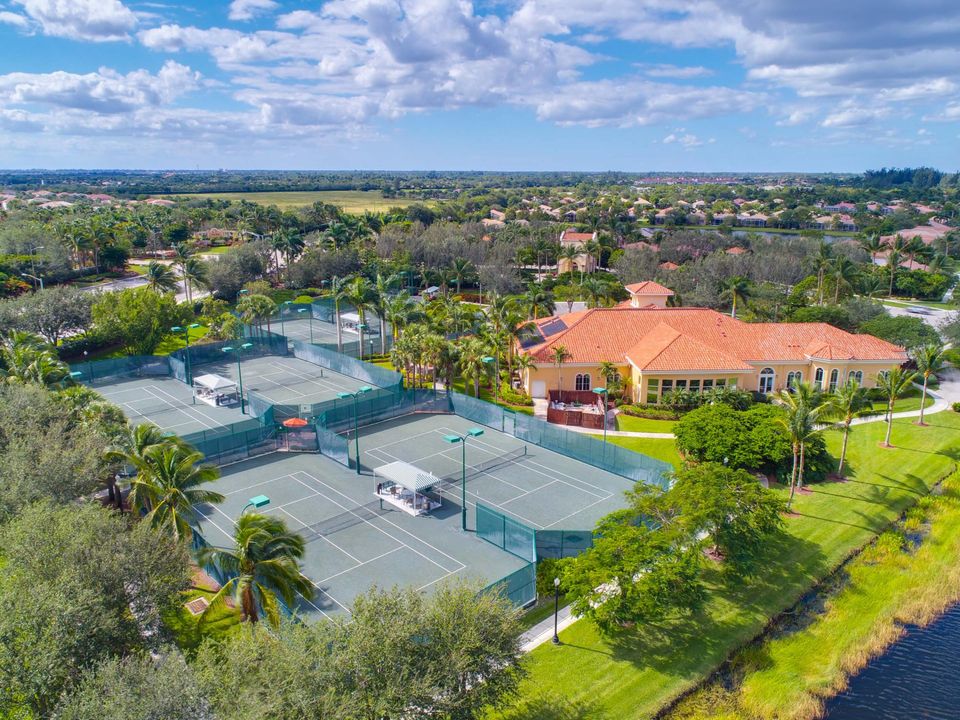 待售: $549,000 (3 贝兹, 2 浴室, 2053 平方英尺)