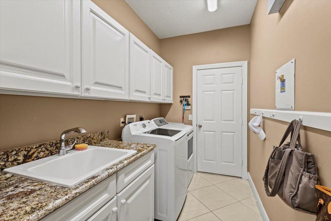 For Rent: $5,000 (3 beds, 3 baths, 2853 Square Feet)