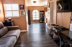 En Venta: $665,000 (4 camas, 3 baños, 3155 Pies cuadrados)