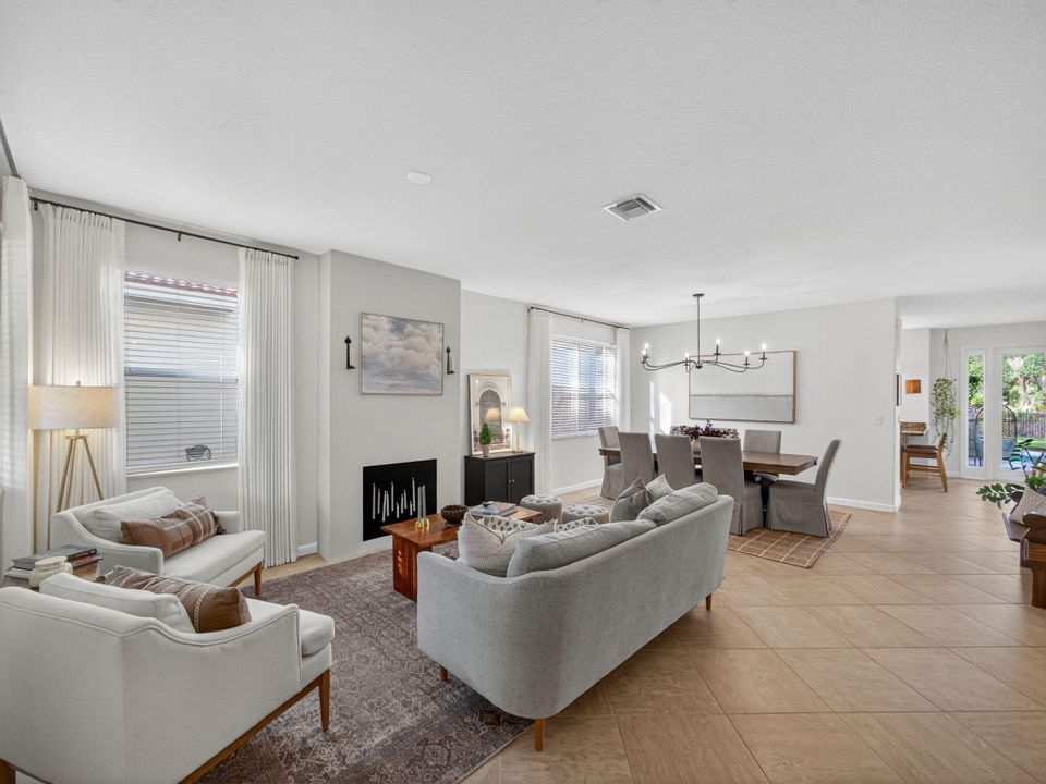 For Sale: $825,000 (4 beds, 2 baths, 3006 Square Feet)