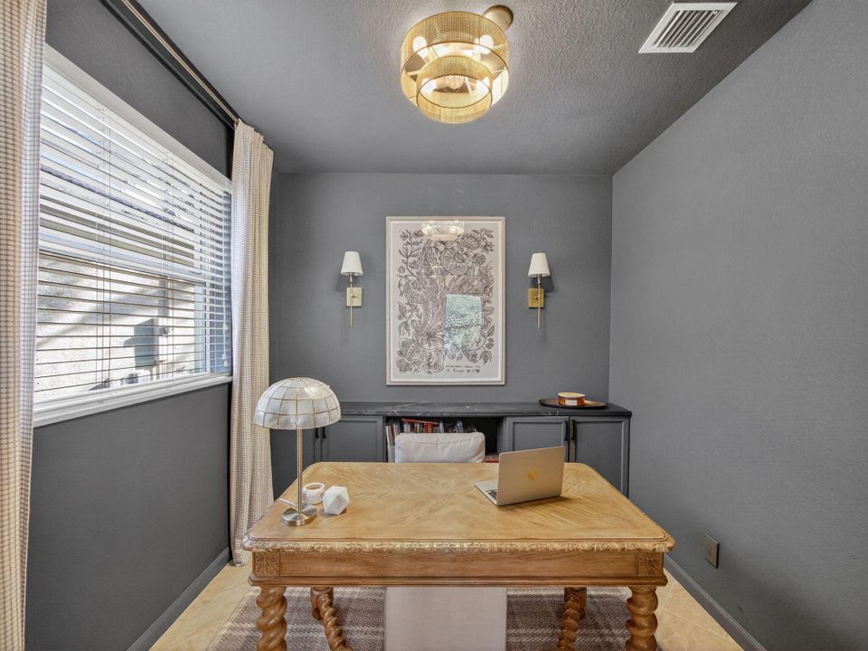 For Sale: $825,000 (4 beds, 2 baths, 3006 Square Feet)