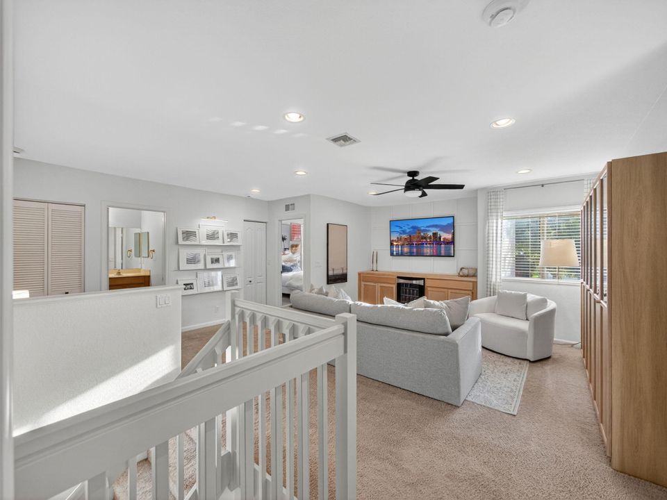 For Sale: $825,000 (4 beds, 2 baths, 3006 Square Feet)