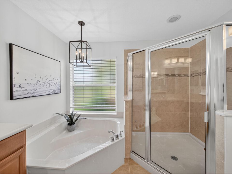 For Sale: $825,000 (4 beds, 2 baths, 3006 Square Feet)