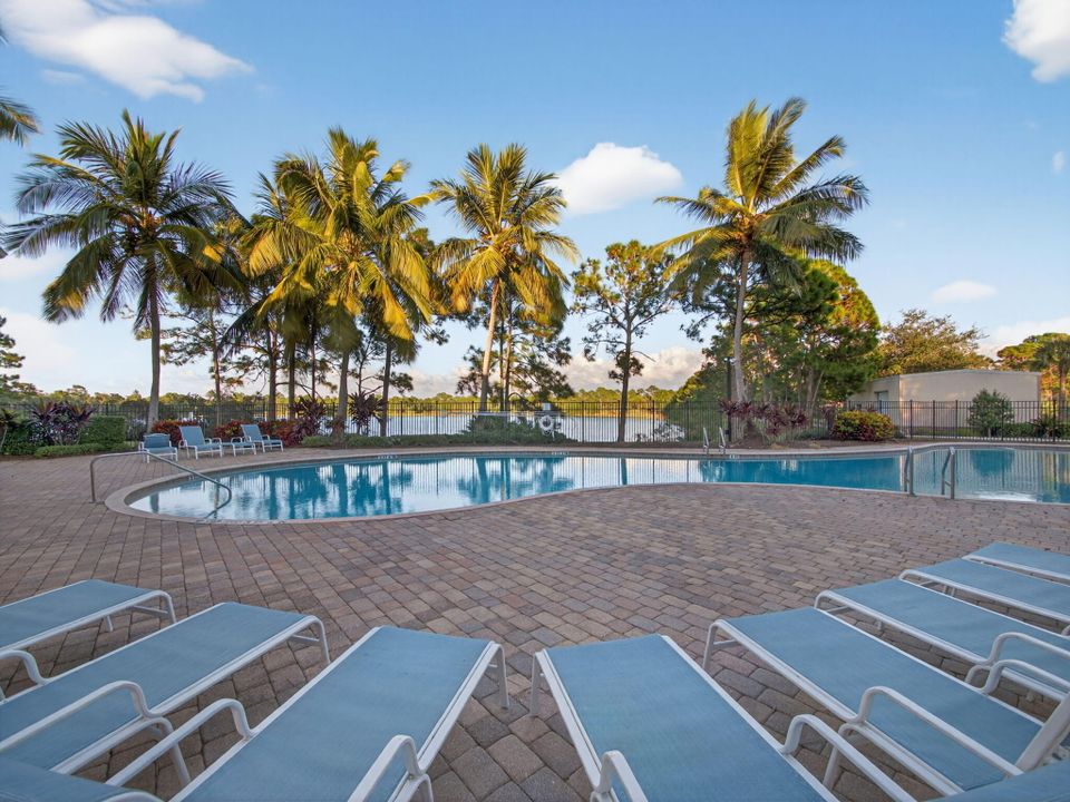 For Sale: $825,000 (4 beds, 2 baths, 3006 Square Feet)