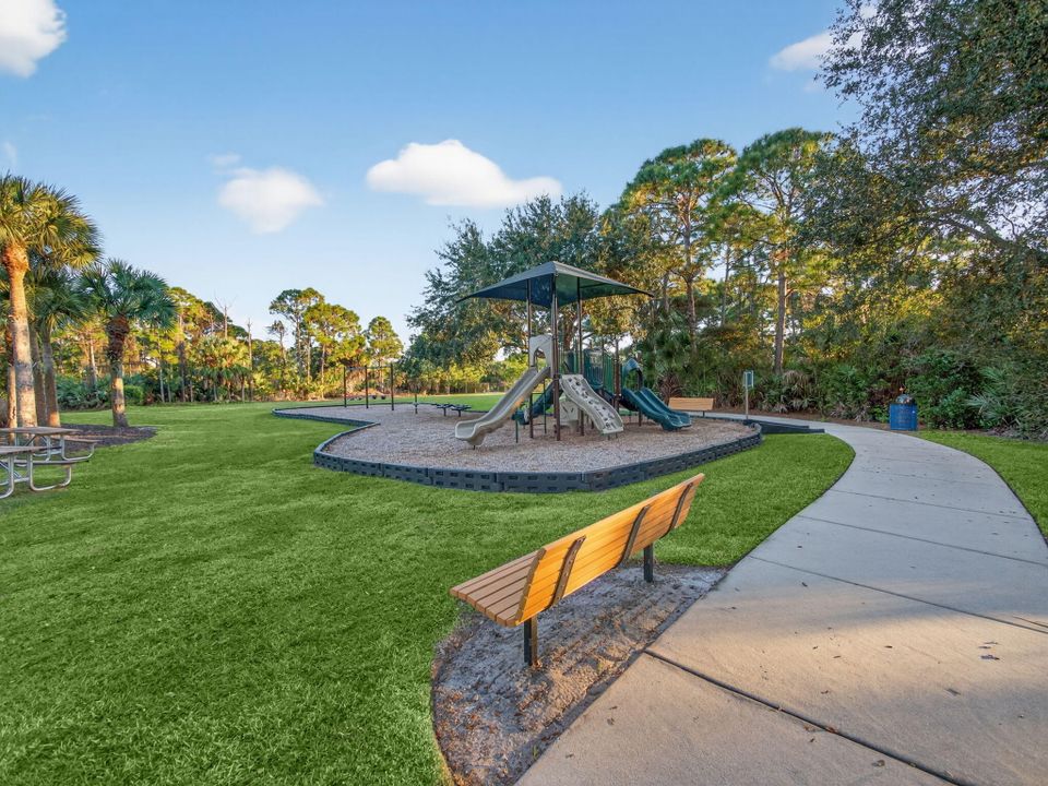 For Sale: $825,000 (4 beds, 2 baths, 3006 Square Feet)