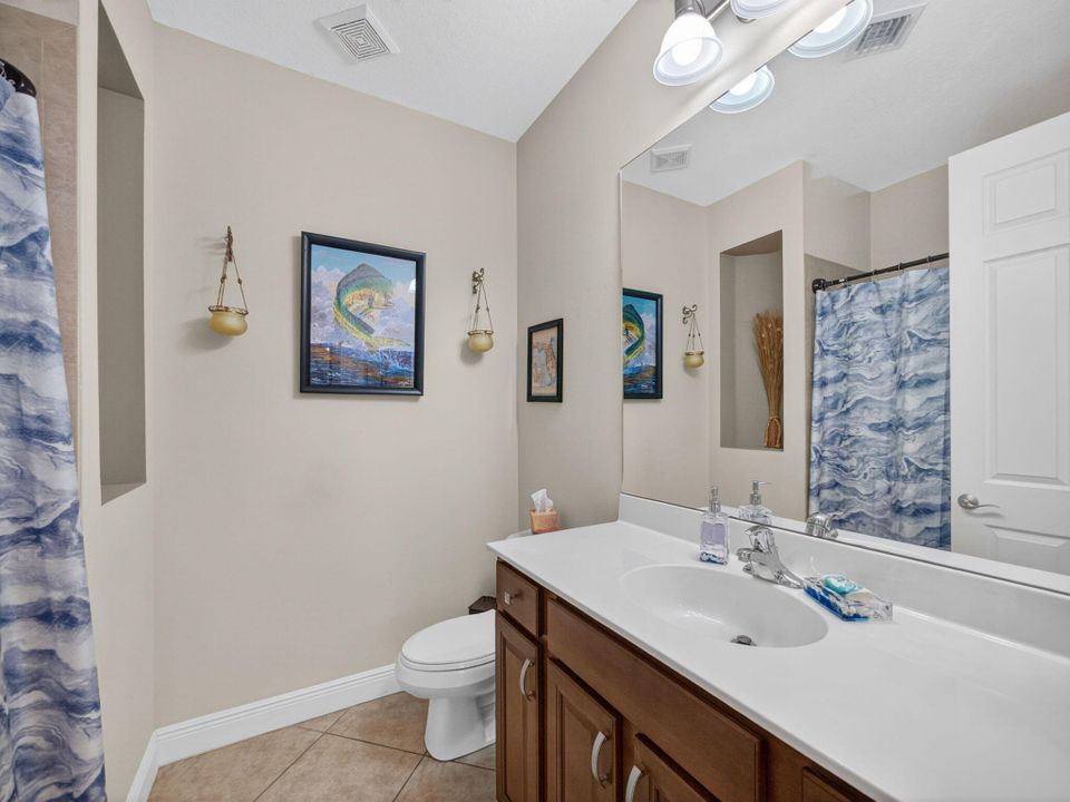 На продажу: $455,000 (2 спален, 2 ванн, 2024 Квадратных фут)