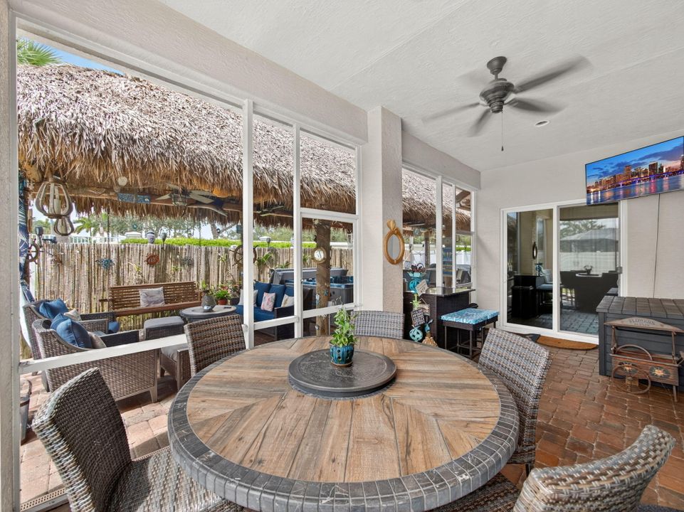 На продажу: $455,000 (2 спален, 2 ванн, 2024 Квадратных фут)