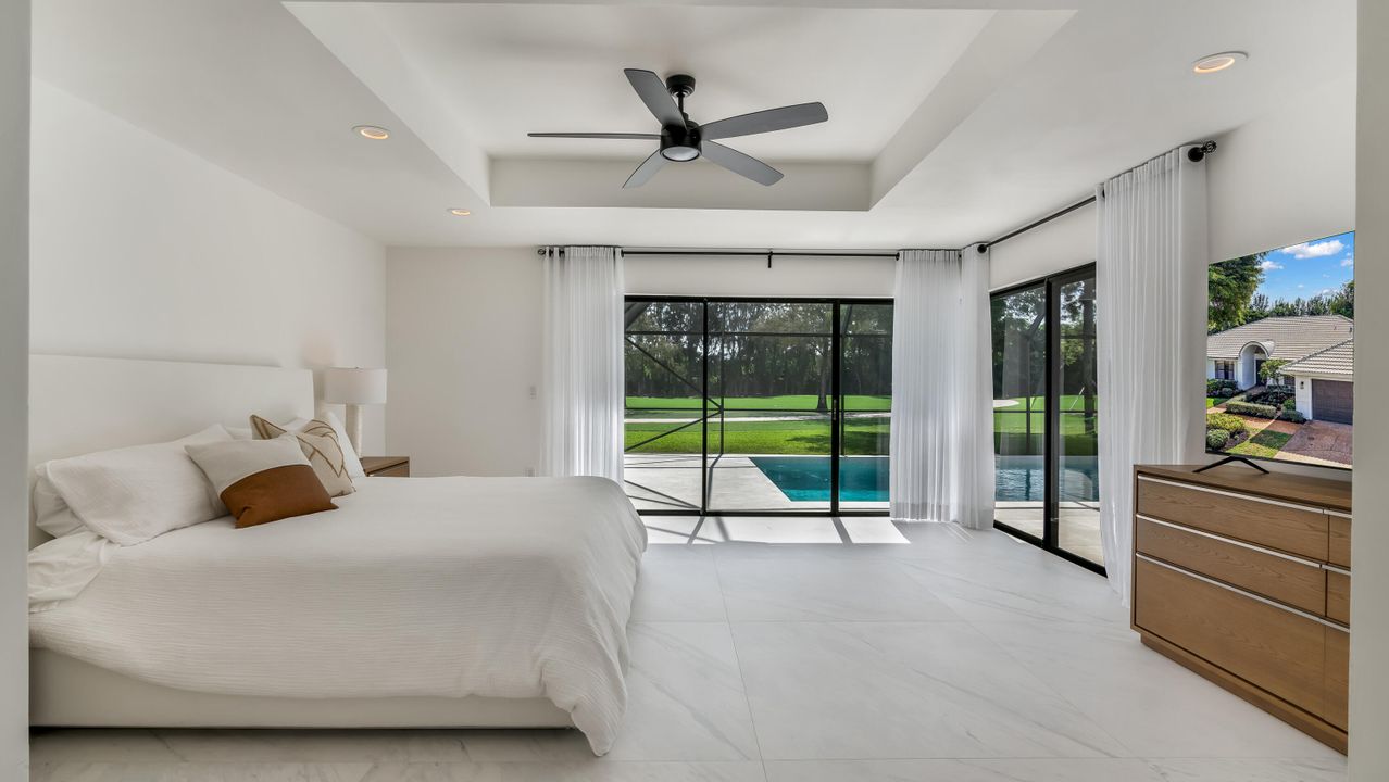 合同活跃: $1,000,000 (3 贝兹, 2 浴室, 2505 平方英尺)