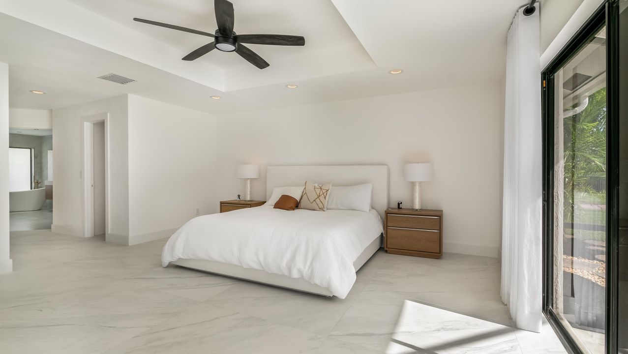 合同活跃: $1,000,000 (3 贝兹, 2 浴室, 2505 平方英尺)