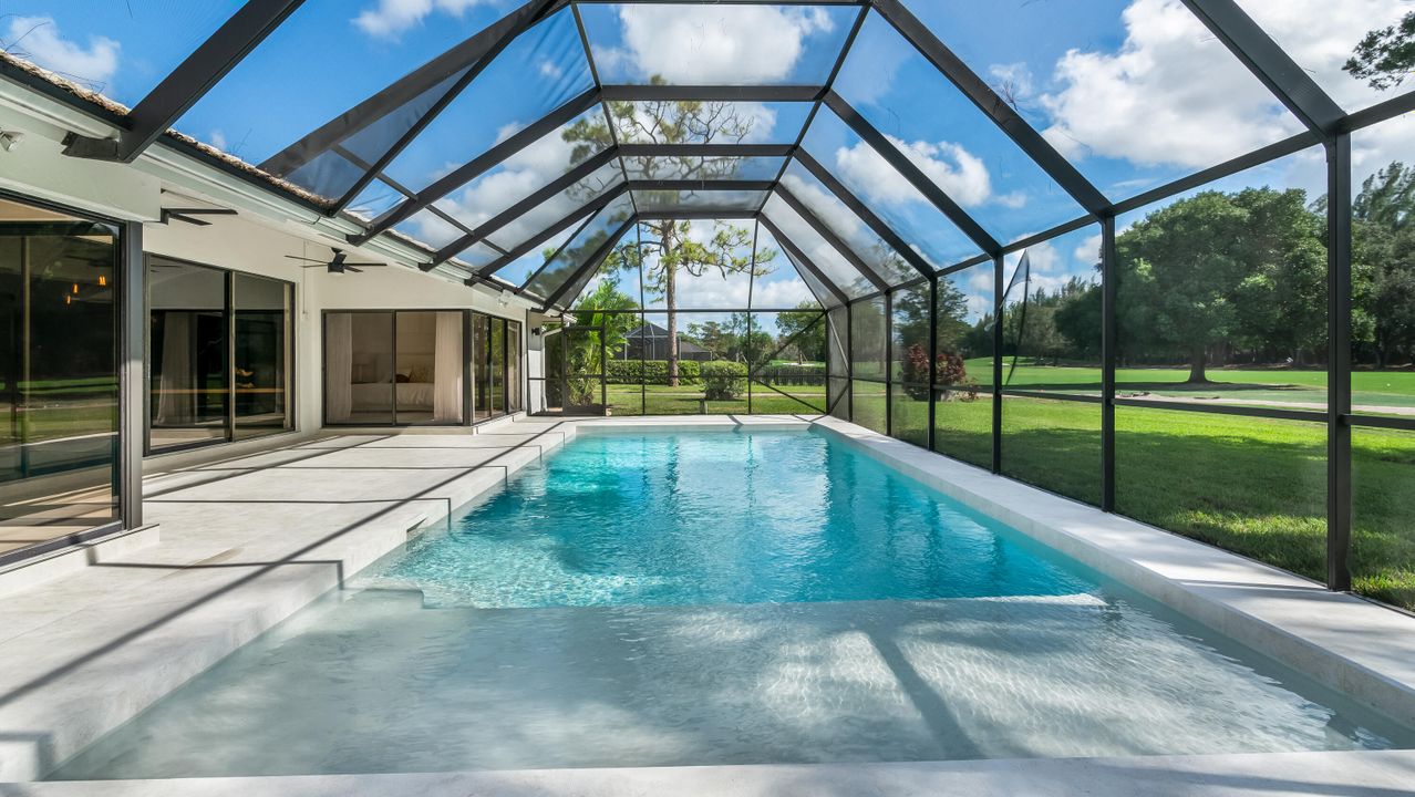 合同活跃: $1,000,000 (3 贝兹, 2 浴室, 2505 平方英尺)