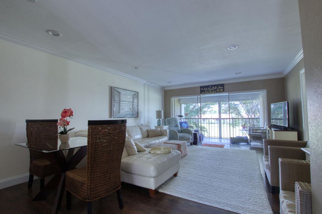 待售: $210,000 (2 贝兹, 2 浴室, 1225 平方英尺)