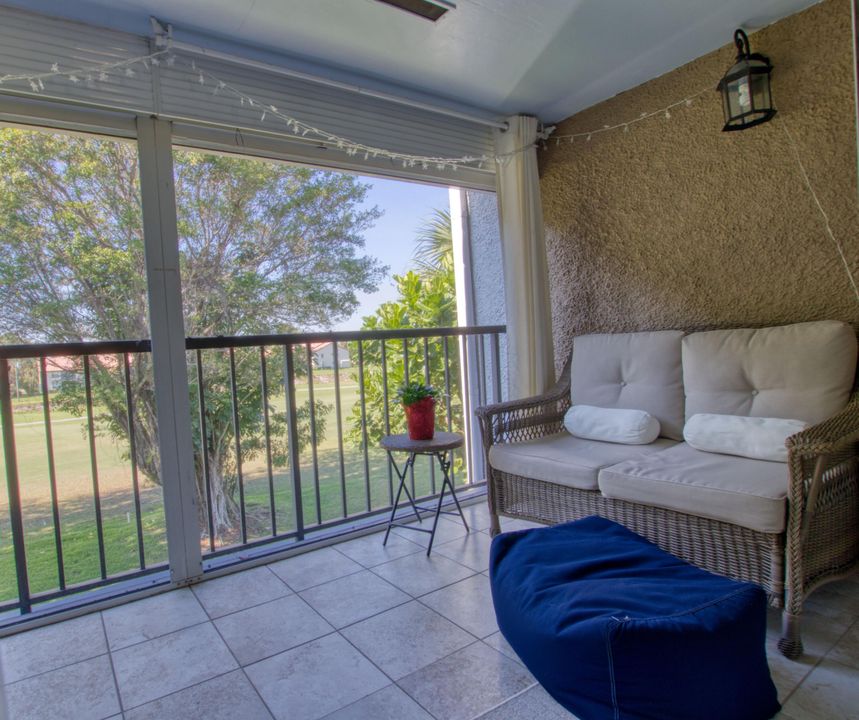 待售: $210,000 (2 贝兹, 2 浴室, 1225 平方英尺)