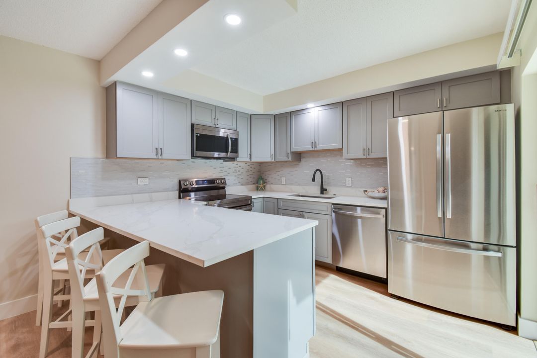 For Rent: $3,000 (3 beds, 2 baths, 1596 Square Feet)