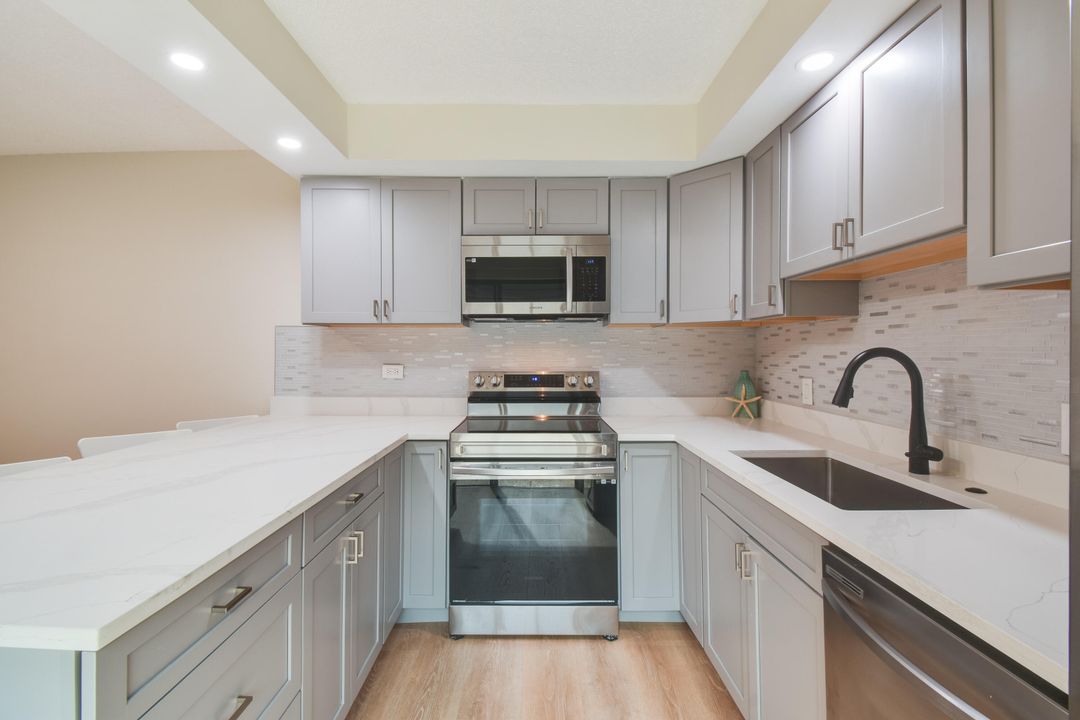 For Rent: $3,000 (3 beds, 2 baths, 1596 Square Feet)