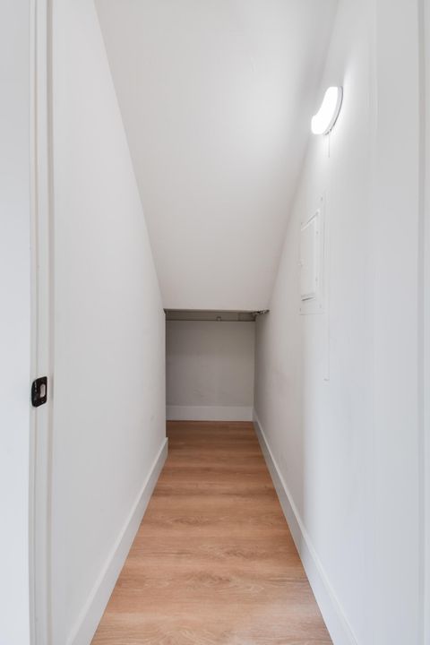 For Rent: $3,000 (3 beds, 2 baths, 1596 Square Feet)