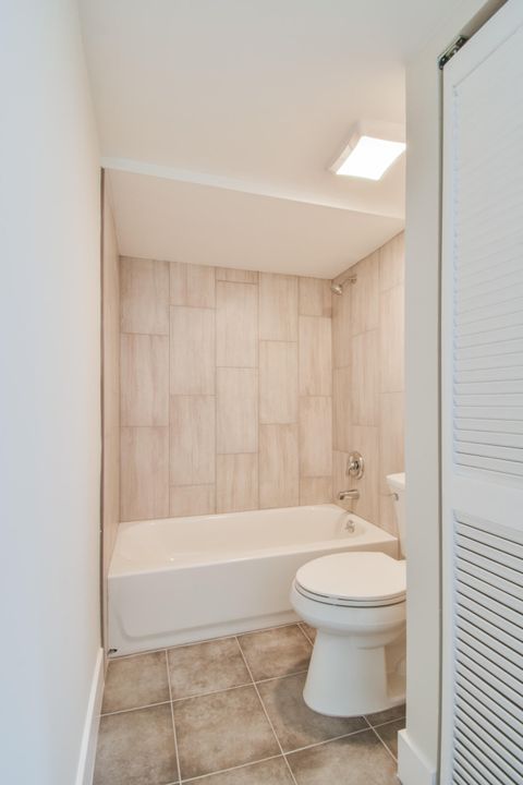 For Rent: $3,000 (3 beds, 2 baths, 1596 Square Feet)