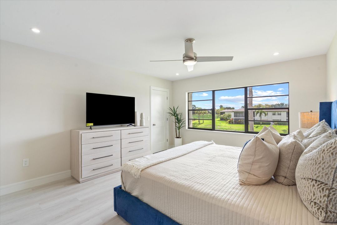 Active With Contract: $74,900 (2 beds, 2 baths, 1496 Square Feet)